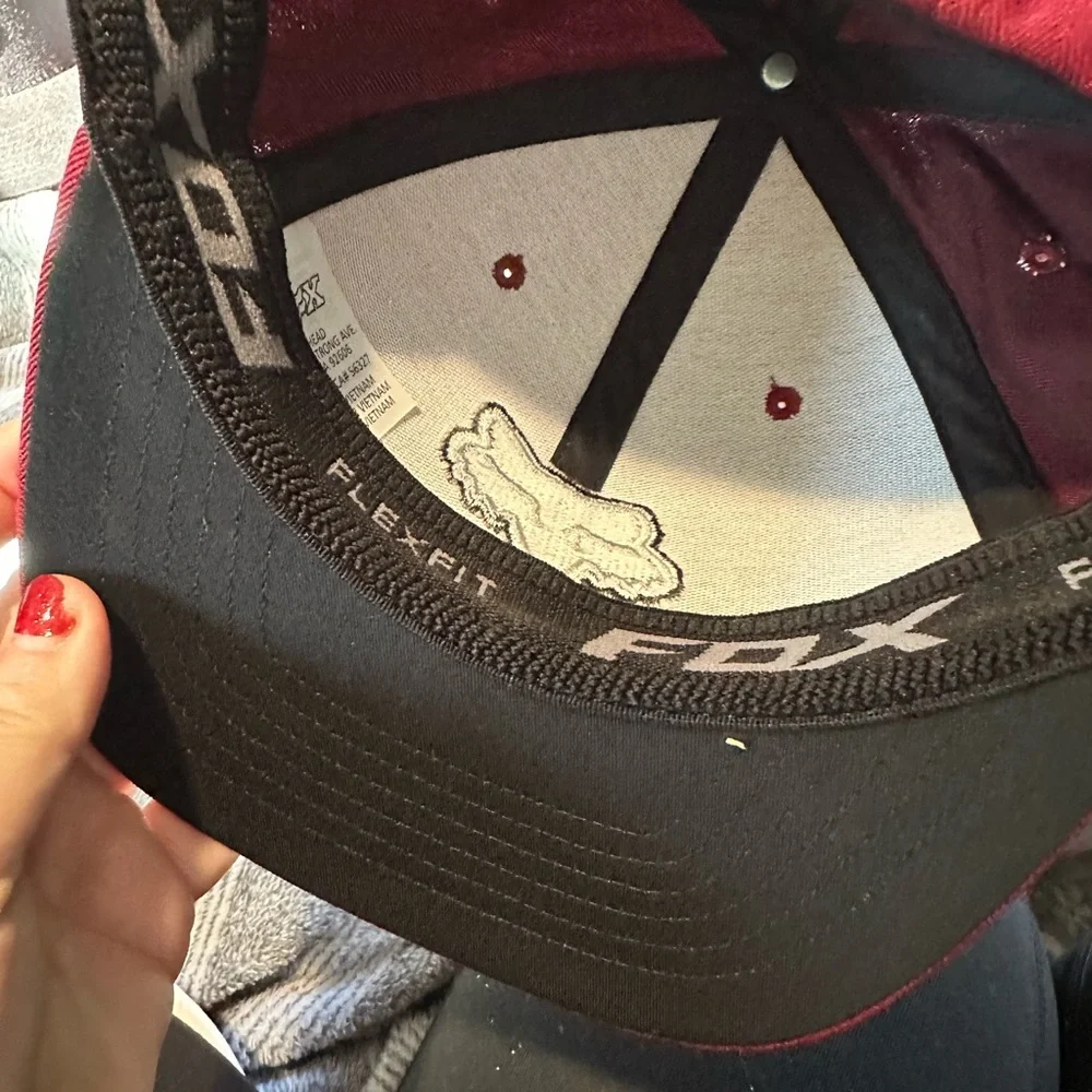 Red Fox Racing Cap - Picture 3 of 3